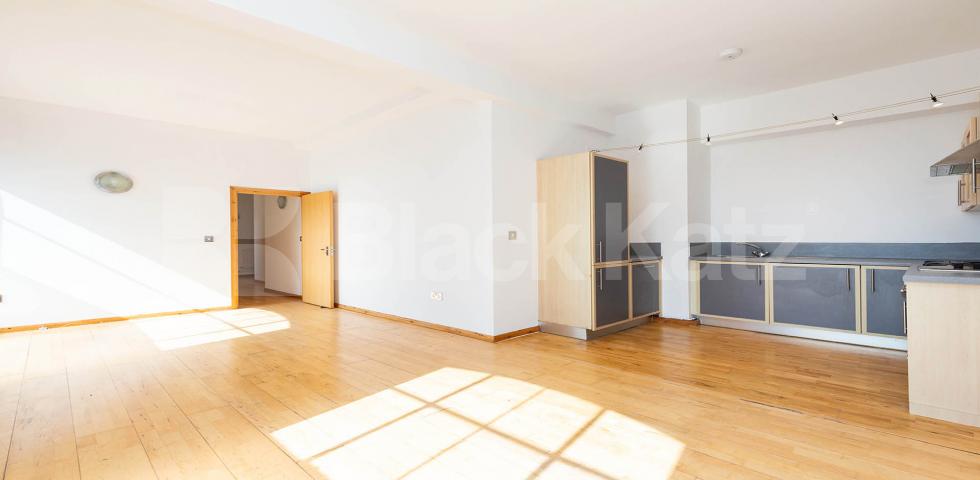 			NEW INSTRUCTION!, 2 Bedroom, 1 bath, 1 reception Apartment			 Dove Road, CANONBURY-ISLINGTON